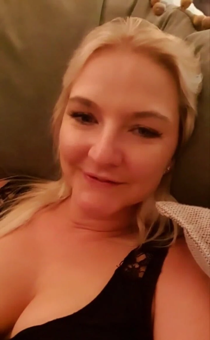 TheHotwifeZA: Сегодняшняя горячая сессия снижается на следующей неделе