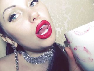Goddess Misha Goldy: कांच पर वेलेंटाइन लाल निशान