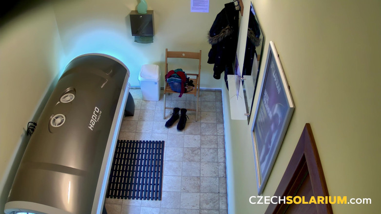 Czech Solarium: Tsjechisch Solarium 65: schitterend poesje wijd uitgespreid in het solarium