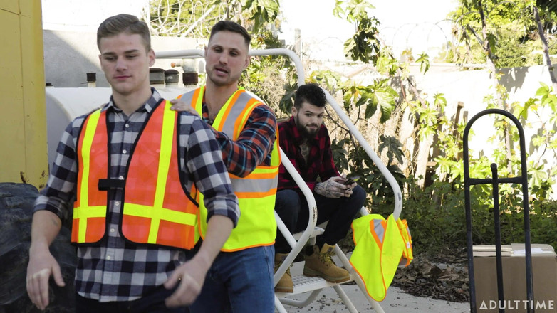 Heteroflexible: Heteroflexible - 핫한 창고 쓰리섬에서 조나단 테일러를 위한 해틀러 구리우스와 블레인 O'connor 정욕