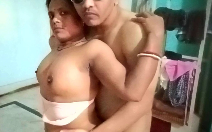 Popmini: 의붓아들과 바닥에서 섹스하는 미녀 풀 누드 하드코어 섹스