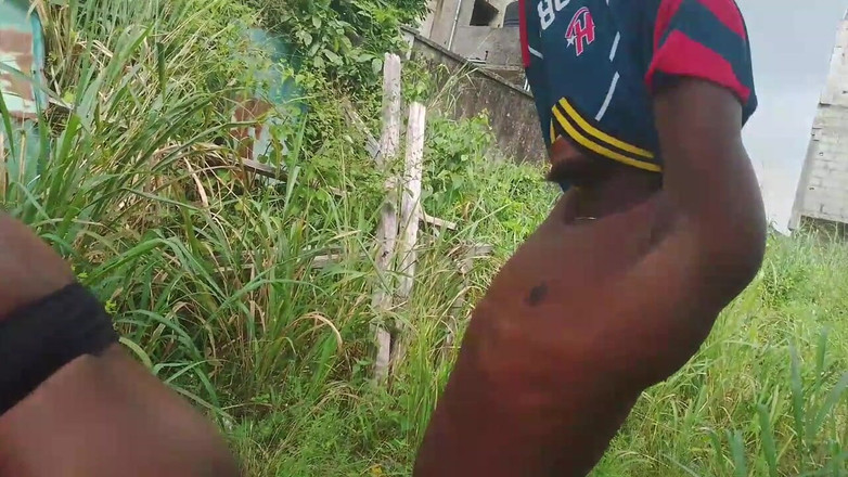 Sex naija 1: Elle était sur mon fan en train de moissonner le manioc...