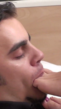 Sexy toes to lick