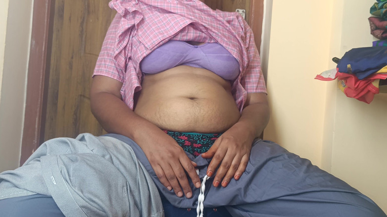 Ilakkiya: Nevlastní sestra s uniform sexy ssc