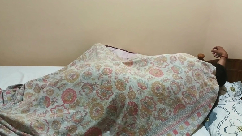 Popmini: Desi Shimla Bhabhi Morning Hot Fucking and Creampie Pussy with...