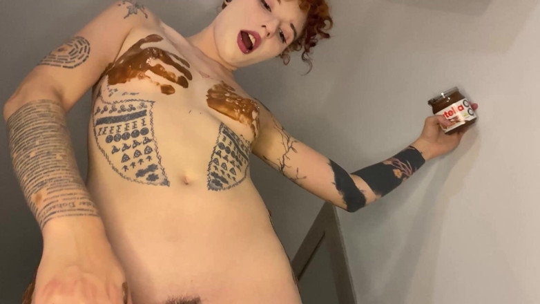 Michelle Kink: Spettacolo di cioccolato e sciroppo