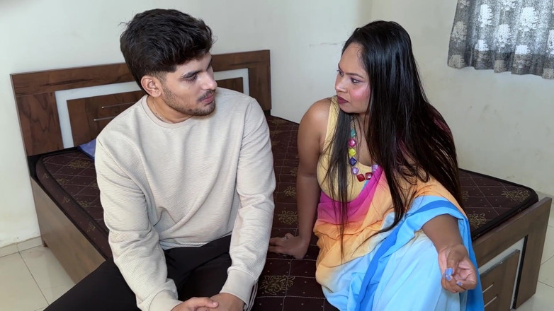 BoldkaAdda: Depois que o marido saiu, Bhabhi ligou para o vizinho...