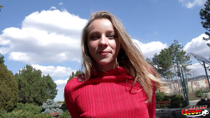 German Scout: 독일 스카우트 - 섹스를 위해 작은 프랑스 십대 천사 Emily 픽업