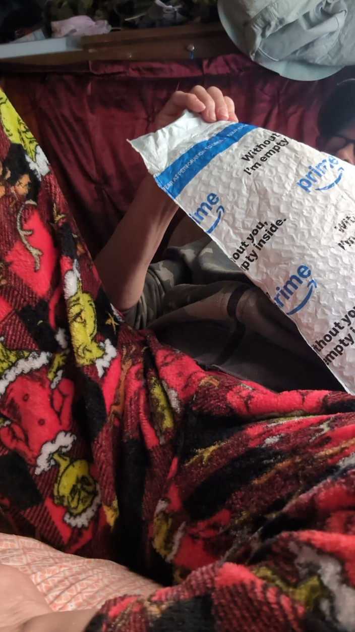 Jamponie Sexy Hot Milf: Dua Hadiah untuk Unbox