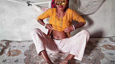 Desigol99: Домохозяйке понравилось трахнуть пальцами ее киску