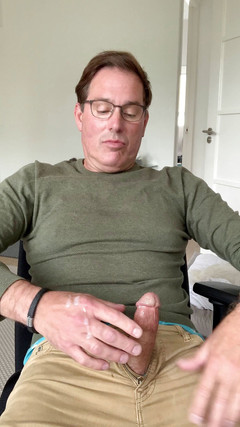 TJenner: Intenzivní honění a stříkání doma