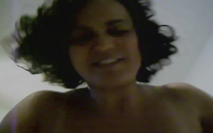 Karina Wife: I Went Alone to the Man's House, the Cuckold Stayed...