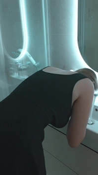 Stiefsohn fickt stiefmutter im bett nach dem Verrat des ehemanns - wird eine späte nacht in tabu-creampie enden ?!