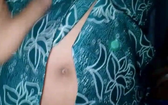 Astriana88: "het dorpshoofd heeft plezier met de mooie Pkk-stiefmoeder"