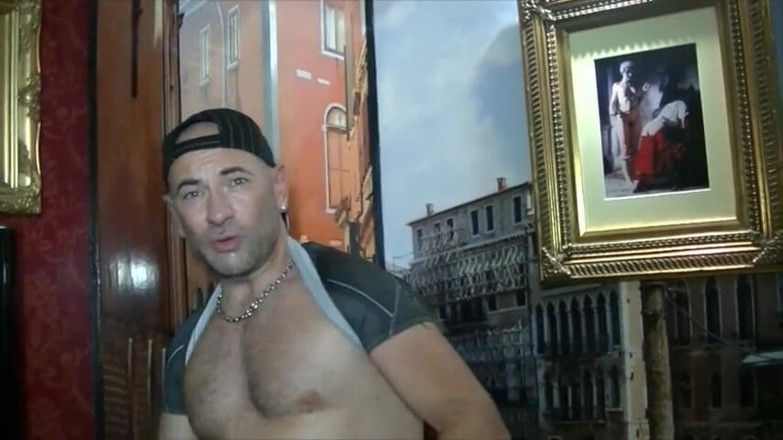 Gaybareback: Twink s-a futut fără prezervativ cu un alt tip