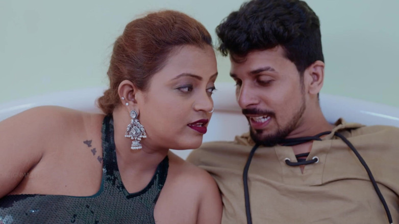 Aaka: Cuplu sexy indian desi a făcut sex incitant după ce...