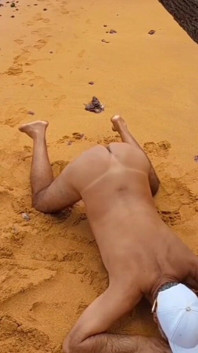 Ladysilva Nude on the Beach