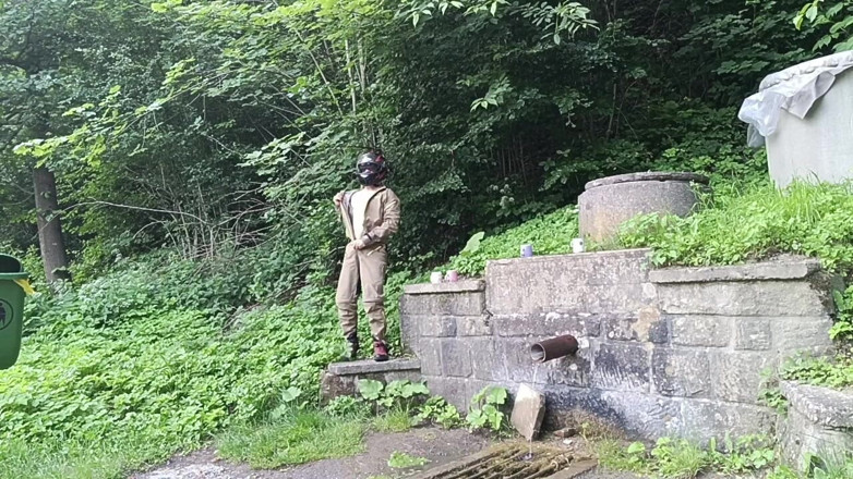 kickerscooter: Jerking off in Public on the Road Near a Spring,...