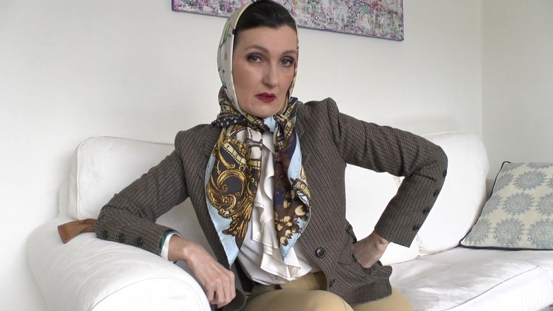 Lady Victoria Valente: Niegrzeczne codzienne zadanie dla mojej satynowej dziwki, Lady Victoria Valente