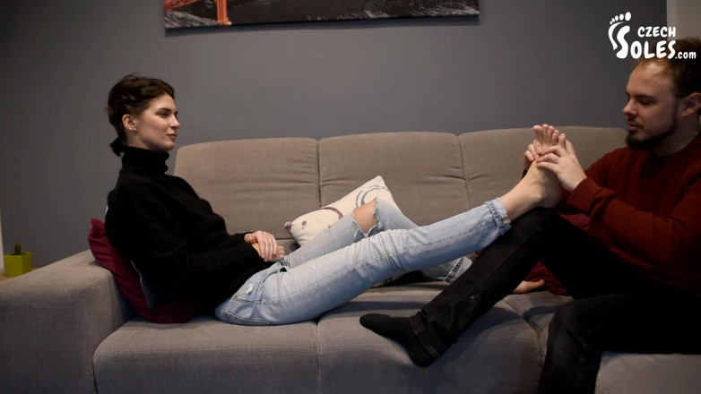 Czech Soles - foot fetish content: Nikola's first foot worship in her life!