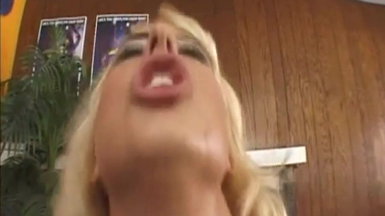 Squirt4You: Blonde Babe's Sloppy Pussy Farts During Intense Fingering Session