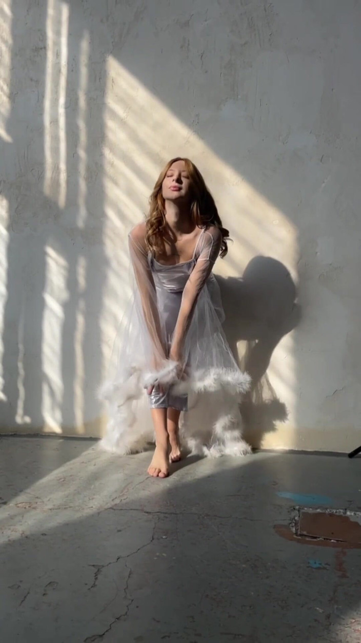 Skinny_lady69: Dewi Striptis Dipuja