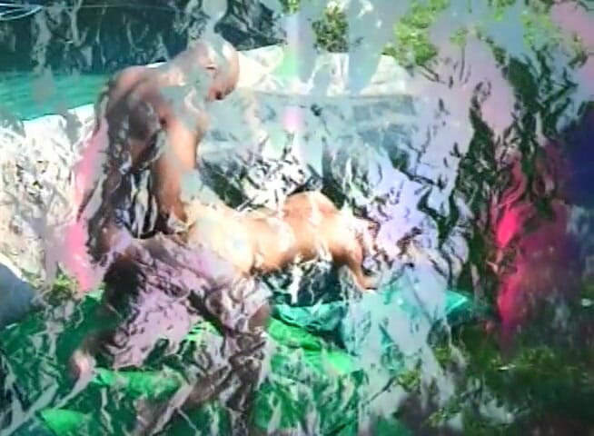 Black Jass: Memek cewek nakal kulit hitam dijilat di luar ruangan