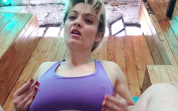 Mary Rider Pornstar: 내 모든 친구들에게 좋은 아침!