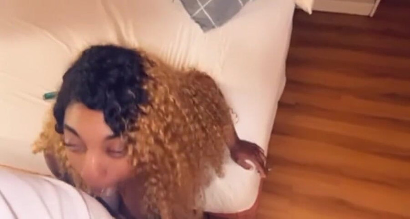 Fijii pornbox: 我喜欢吮吸他的鸡巴暨在他的鸡巴上，这样一个荡妇，我想瞪口呆