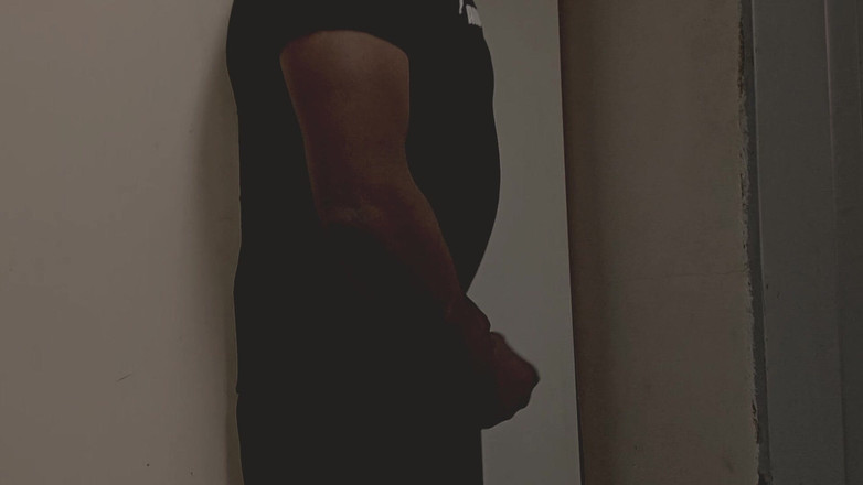 DesiBurChudai: Kakak ipar dan adik ipar ngentot setelah suami keluar