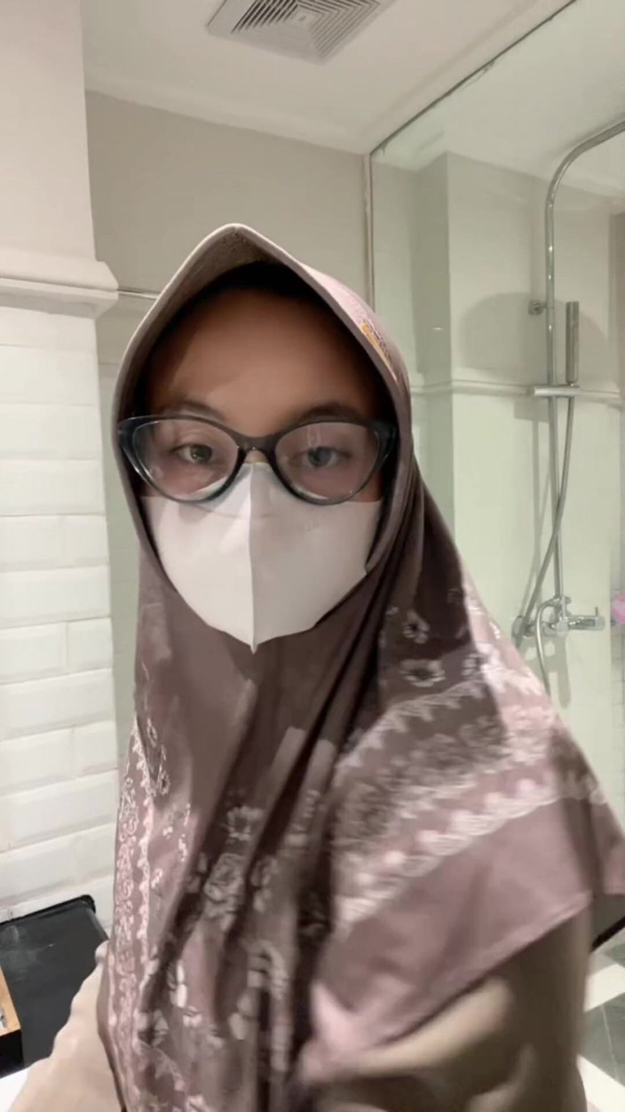 Biancaid: Profesorul meu idol, masturbându-se ca să squirt