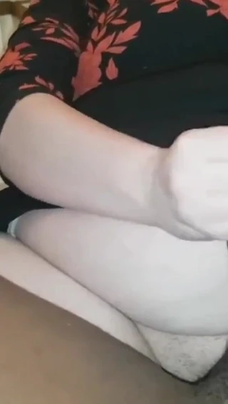 Real homemade BBW BBC porn: Youngenglishbbw - fingering my fat pussy wanking BBC Nata4sex