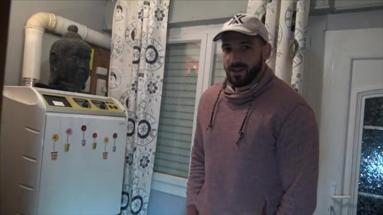 Enzo Rimenez: Enzo Rimenez knullar en twink rakt i jockstrap