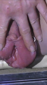 Pomp Pee 2 Cam
