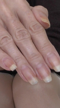 Long Natural Fingernails, Lady Victoria Valente