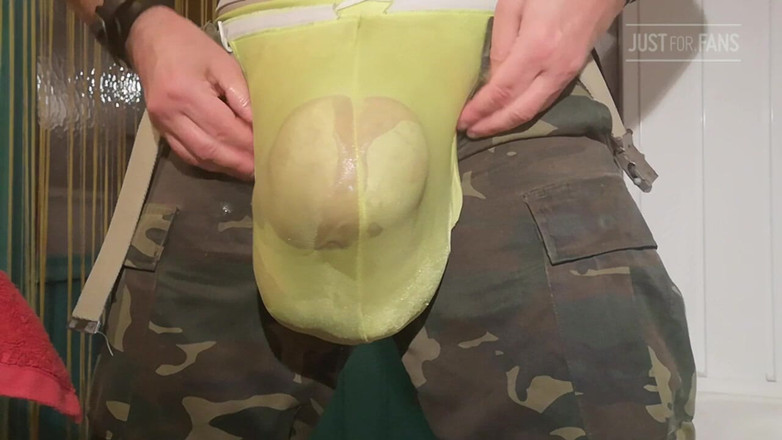 Monster_Meat_: Lycragear를 통해 볼을 통해 정액