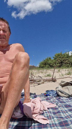 Sex Show Stripchat, Nudist Beach, Shemale and Guy, Gigi and Dave 17-05-2025, P3