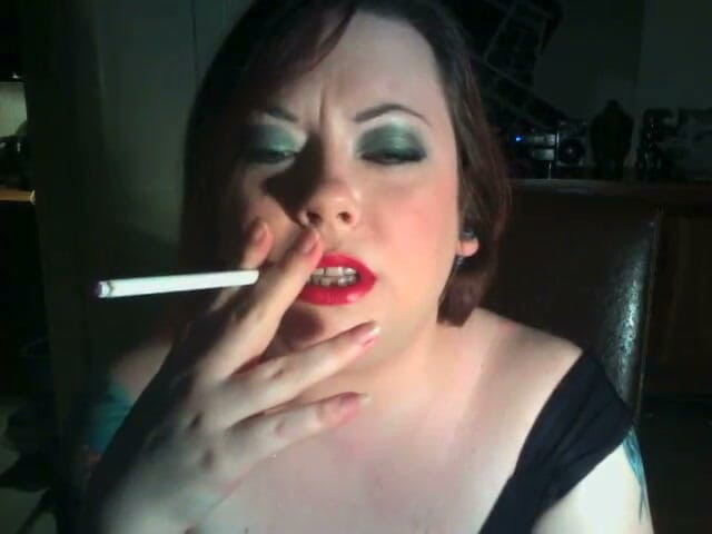 Tina Snua: Naughty Nanny Will Fill Your Lungs with Smoke - Smoking BBW