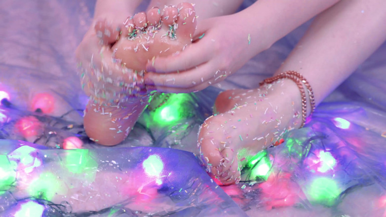 Arya Grander: Fetiș gustos cu picioarele și fetiș cu mâncare în unu! Candy Feet,...