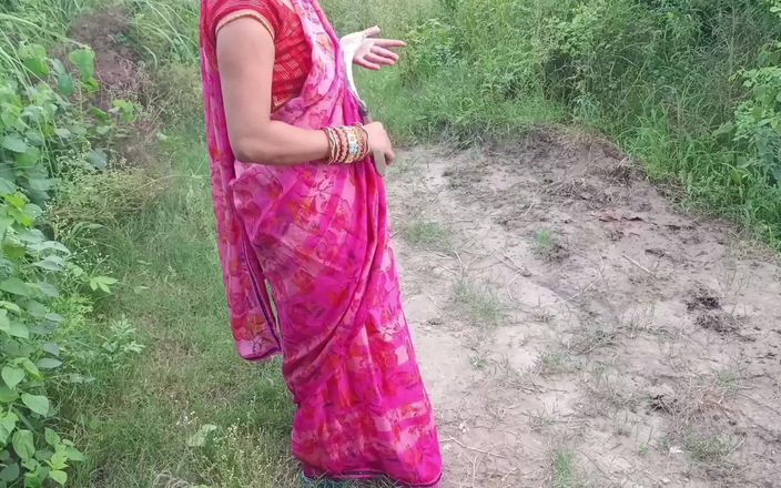 Lalita Singh: 애인 소년과 야외에서 섹스하는 인도 마을 바비