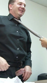 She comes to visit her boss on vacation and he just fucks her