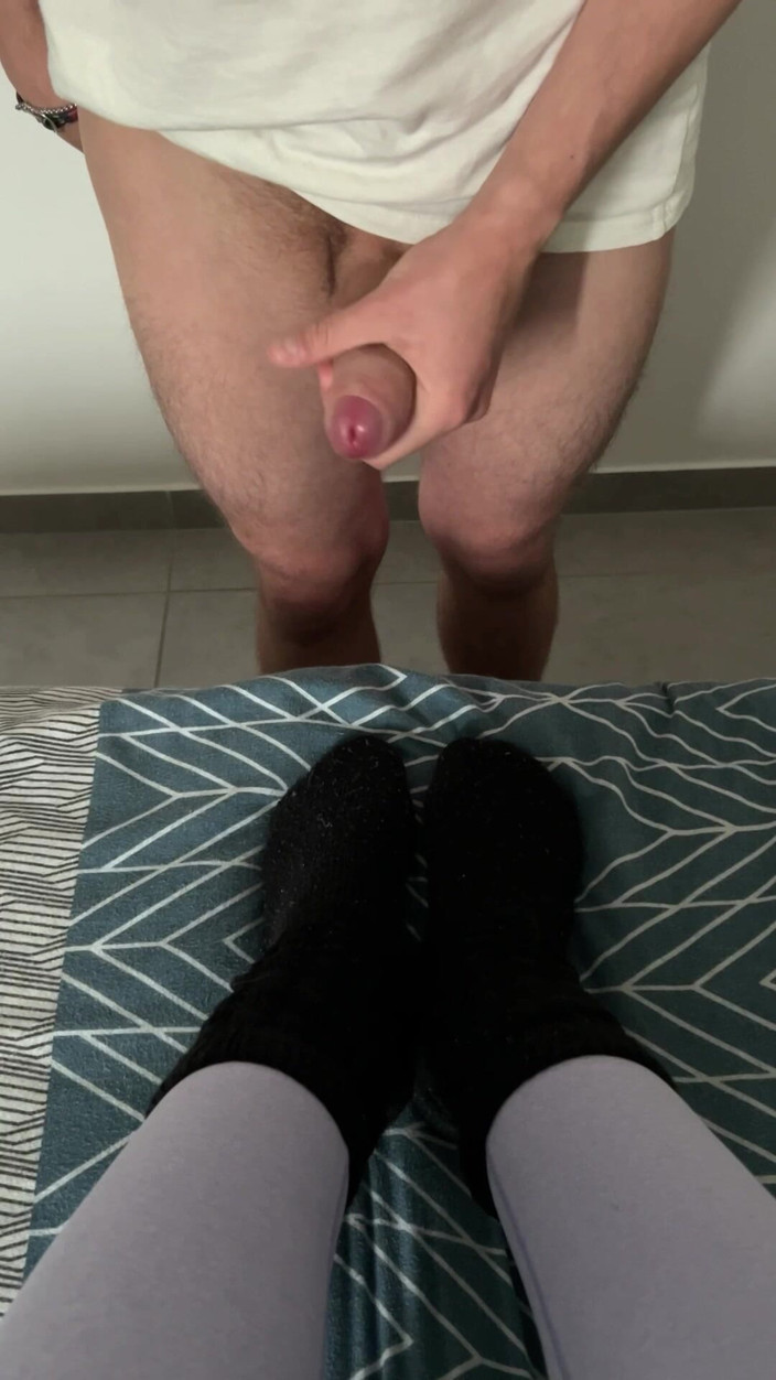 Frenchsockjob: khel ke baad ... meri kaali ke moze ne uska dhyan...