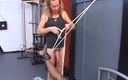 Deutsche Camgirls: Behaarte deutsche hure in BDSM-action gefickt