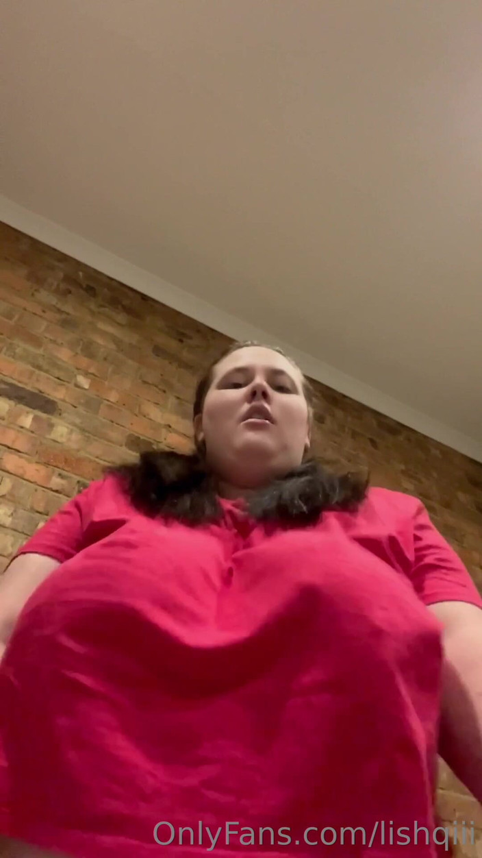 Aliceqii: POV, je chevauche ta bite et puis tu me baise...