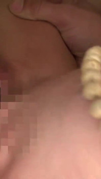 Natal yang kesepian berubah menjadi malam 4p yang tak terlupakan untuk wanita cantik -
