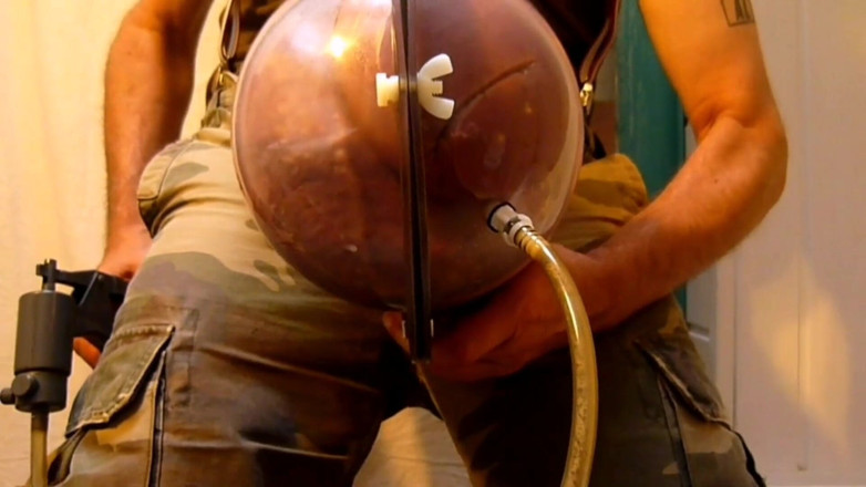 Monster_Meat_: Pompaggio estremo con un tubo mostruoso