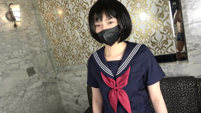 japan banana: Beauté japonaise aux cheveux noirs de 19 ans. Amateur mince, et...