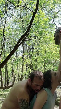 Outdoor Threesome and Facefuck