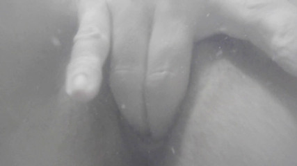 Sitivintage: Masturbating in the bathtub closeup