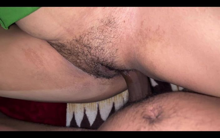 Ritu: キスロマンチックな女性フルエンジョイ